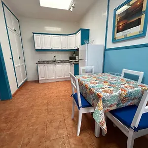 https://apartaments-buen-leon.in-canary-islands.com